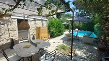 Maison avec studio indépendant et piscine – Cadre exceptionnel – Villeneuve-lès-Avignon