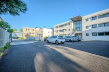 Local/bureau à louer LA ROCHELLE- 4 places de parking privatives et sécurisées