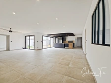 Luxury contemporary house – approximately 145 m² – Heated swimming pool – Andilly 