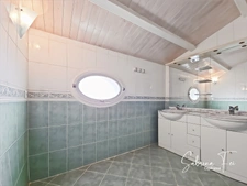MAISON FAMILIALE DE PLUS DE 165 M² – QUARTIER RÉSIDENTIEL RECHERCHÉ – CALME ABSOLU – SANS VIS-À-VIS – EXPOSITION SUD – PISCINE