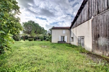 Hangar – 150 m² de potentiel – Saint-Médard-d’Aunis 