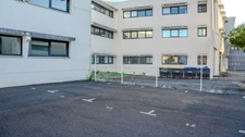 Local/bureau à louer LA ROCHELLE- 4 places de parking privatives et sécurisées