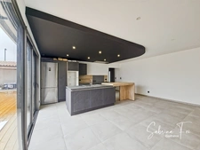 Luxury contemporary house – approximately 145 m² – Heated swimming pool – Andilly 