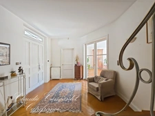 Magnifique propriété de 7 pièces alliant espace, élégance et cadre verdoyant à seulement 10' de LA ROCHELLE