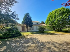 Magnifique propriété de 7 pièces alliant espace, élégance et cadre verdoyant à seulement 10' de LA ROCHELLE