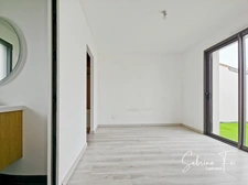 Luxury contemporary house – approximately 145 m² – Heated swimming pool – Andilly 