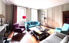 Rare, characterful 14-room house near EPERNAY (51)