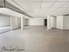 Maison contemporaine de 253 m² avec piscine, garage isolé de 100 m² et terrain de 4 728 m² – CHANCELADE- aucun travaux à prévoir 