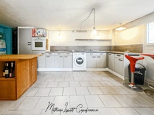 Maison rénovée 120 m² – 2 chambres et un bureau– Terrasse – Terrain 1000 m² piscinable – Proche Périgueux / Trélissac  