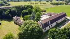 Dpt Dordogne (24), à vendre proche de PERIGUEUX maison P9 de 270 m² - Terrain de 8 189 m² 