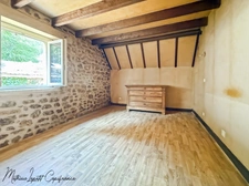Maison en pierre apparente à vendre 3 pièces LA BACHELLERIE (24)  72 m² – 2 chambres – terrain 1744 M²