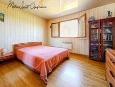 Maison à vendre 5 pièces  (24) 118 M² plain-pied avec garage