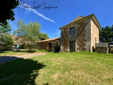 Dpt Dordogne (24), à vendre proche de PERIGUEUX maison P9 de 270 m² - Terrain de 8 189 m² 