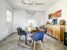 MAISON FAMILIALE ENTIÈREMENT RÉNOVÉE – VOLUMES GÉNÉREUX 7 PIECES PERIGUEUX (24)