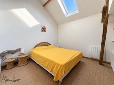 A vendre Deux maisons, un appartement indépendant et deux garages 246 M² habitables  8 pièces SAINT PIERRE DE CHIGNAC (24)– Terrain de 1981 M².