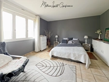 House for sale 6 rooms COULOUNIEIX-CHAMIERS (24) 190 M2 on land 5298 M2