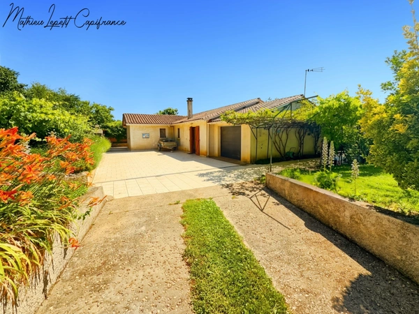 Maison à vendre 5 pièces  (24) 118 M² plain-pied avec garage