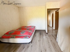 A vendre Maison en pierre de caractère de 240 m², pigeonnier, ancien séchoir à tabac et terrain clos de 2 065 m² – Lalinde 24150