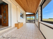 à vendre LIMEYRAT – Maison T4 sur terrain clos et arboré de 3 250 m²/kota finlandais en bois 