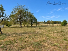 à vendre LIMEYRAT – Maison T4 sur terrain clos et arboré de 3 250 m²/kota finlandais en bois 