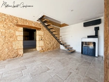 Aux portes de Périgueux – Authentique longère en pierre du XIXᵉ siècle 210 M²- T7 – DPE B – Terrain clos de 1,14 hectare-dépendance 130 M²-garages-SARLIAC-SUR-L'ISLE