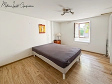A vendre Maison en pierre de caractère de 240 m², pigeonnier, ancien séchoir à tabac et terrain clos de 2 065 m² – Lalinde 24150