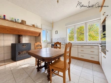 à vendre LIMEYRAT – Maison T4 sur terrain clos et arboré de 3 250 m²/kota finlandais en bois 