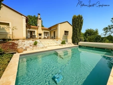 House for sale 6 rooms COULOUNIEIX-CHAMIERS (24) 190 M2 on land 5298 M2