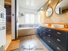 Maison rénovée 120 m² – 2 chambres et un bureau– Terrasse – Terrain 1000 m² piscinable – Proche Périgueux / Trélissac  