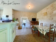 Dpt Dordogne (24), à vendre proche de PERIGUEUX maison P9 de 270 m² - Terrain de 8 189 m² 