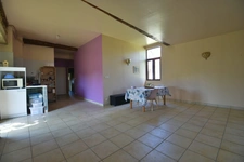 Maison avec Extension et Grange attenante aménagée à Vendre Escoubes.