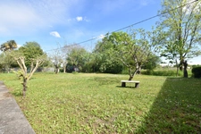 Maison avec Extension et Grange attenante aménagée à Vendre Escoubes.
