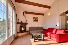 5-bedroom house or 2 apartments (2/4 bedrooms) + building plot
