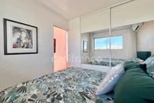 Apartment 42 m² with sea view + 64 m² of terraces + garage