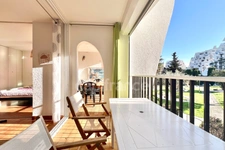 2-room apartment for sale + parking near beaches and port