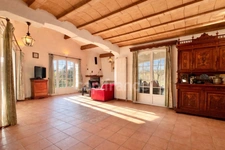 5-bedroom house or 2 apartments (2/4 bedrooms) + building plot