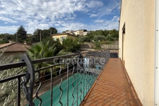 Three-room apartment with private pool
