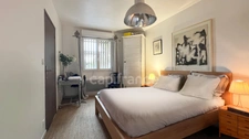 Single-storey artist's loft - All-purpose premises for sale AIGUES MORTES (30)