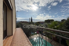 Three-room apartment with private pool