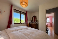 Three-room apartment with private pool