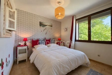 Three-room apartment with private pool