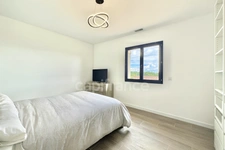 New 3-bedroom house with panoramic views 