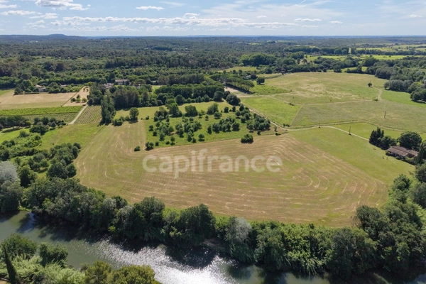 Parcelle agricole 2200 m² - SOMMIERES (GARD)