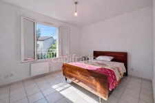 Maison 2 chambres avec terrasse, petit jardin et garage