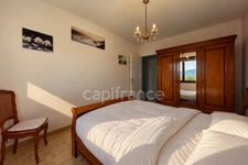 Three-room apartment with private pool