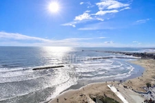 2-room apartment for sale + parking near beaches and port