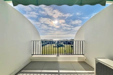 Sea view, 1 bedroom + 1 cabin, with garage included