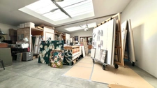Single-storey artist's loft - All-purpose premises for sale AIGUES MORTES (30)