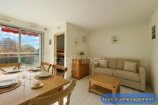 Sunset apartment close to beaches and optional garage