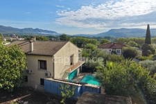 Appartement T3 avec piscine privée